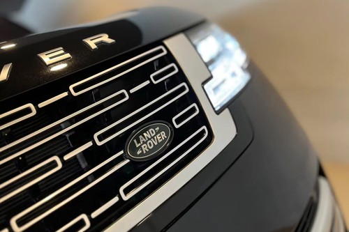 Dijual 2023 Land Rover Range Rover Vogue VOGUE 3.0 LWB bekas