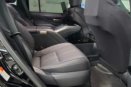 Dijual 2023 Lexus LX 600 VIP bekas