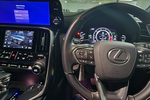 Dijual 2023 Lexus LX 600 VIP bekas