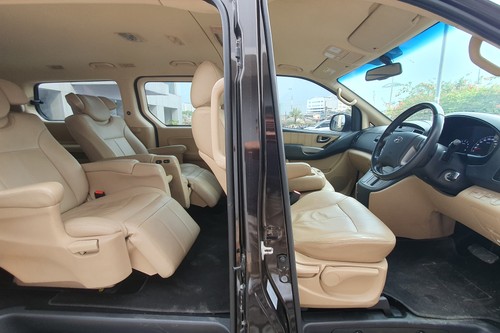 Dijual 2021 Hyundai H1 ROYALE AT bekas