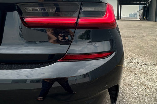 Dijual 2019 BMW 3 Series Sedan 330i M Sport Pro bekas