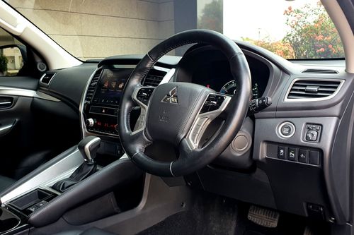 2022 Mitsubishi Pajero Sport Dakar AT 4x2 bekas
