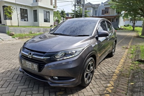 2015 Honda HRV 1.8 PRESTIGE TWOTONE tua