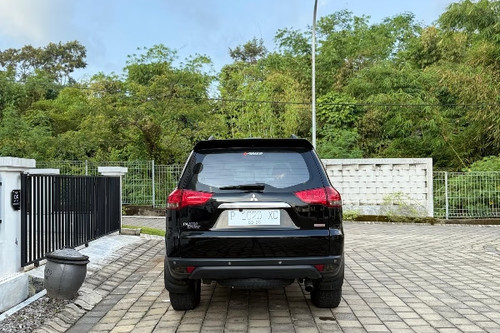 Dijual 2014 Mitsubishi Pajero Sport Dakar 4x2 bekas