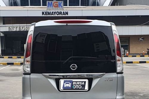 Dijual 2011 Nissan Serena Highway Star bekas
