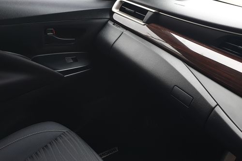 2022 Toyota Kijang Innova REBORN 2.0 G AT LUX bekas