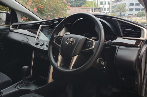 2022 Toyota Kijang Innova REBORN 2.0 G AT LUX tua