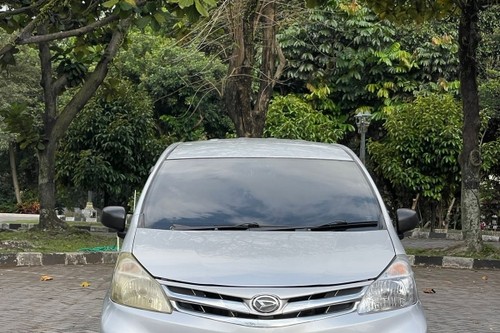 Used 2015 Daihatsu Xenia  1.0 M MT