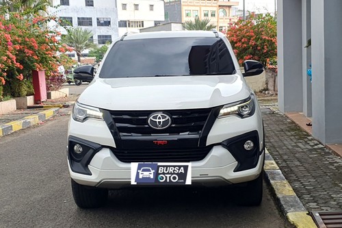 Used 2018 Toyota Fortuner VRZ 4X2 TRD 2.4L AT