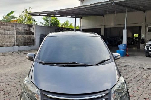 2010 Honda Freed  EA/T bekas