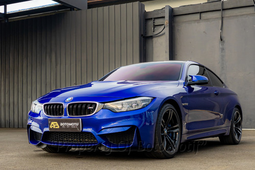 2018 BMW M4 Coupe  3.0 L AT bekas