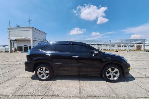 Second hand 2011 Toyota Harrier 2.4 240G AT 