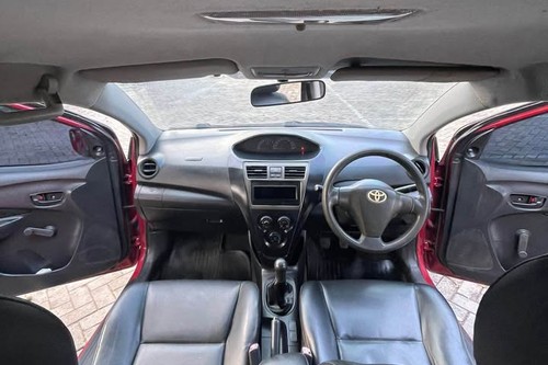 Dijual 2012 Toyota Vios Limo MT bekas