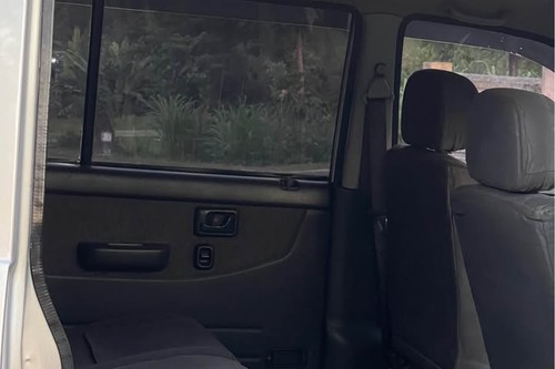 Dijual 2005 Suzuki APV 1.5 DLX M/T MNB bekas