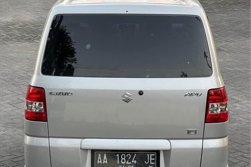 Dijual 2005 Suzuki APV 1.5 DLX M/T MNB bekas