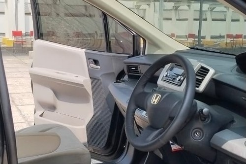 2010 Honda Freed PSD tua