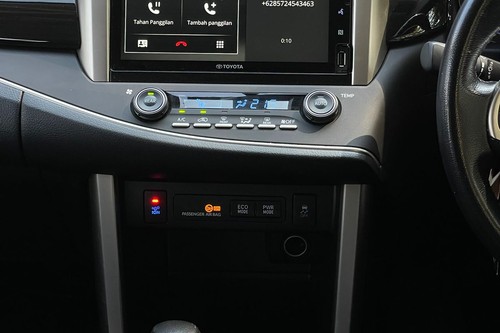 2021 Toyota Kijang Innova 2.0L Venturer AT bekas