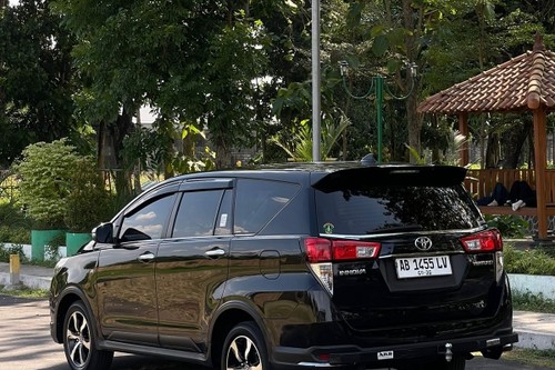 2021 Toyota Kijang Innova 2.0L Venturer AT tua