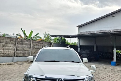 Used 2014 Toyota Fortuner V 4x4 2.7L AT