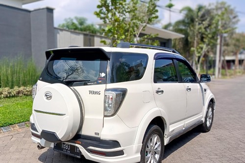 2016 Daihatsu Terios TX ADVENTURE 1.5L MT tua