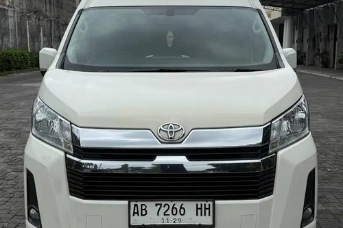 2019 Toyota Hiace Premio bekas