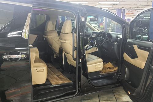 2018 Toyota Alphard 2.5 G A/T bekas