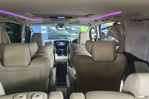 2018 Toyota Alphard 2.5 G A/T tua