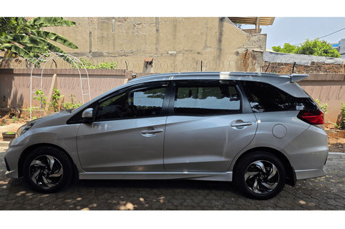 2015 Honda Mobilio RS  MT bekas