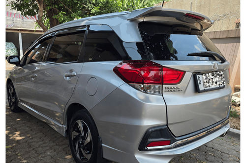 Dijual 2015 Honda Mobilio RS  MT bekas