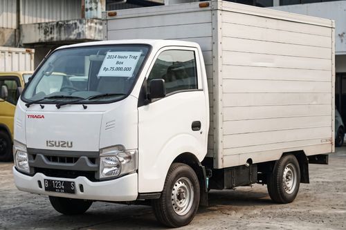 2014 Isuzu Traga PICK UP + BOX bekas