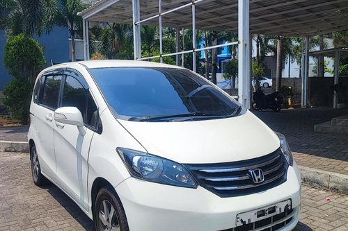 Beli mobil bekas