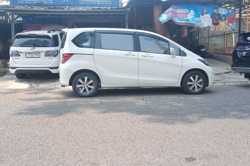 2010 Honda Freed  EA/T