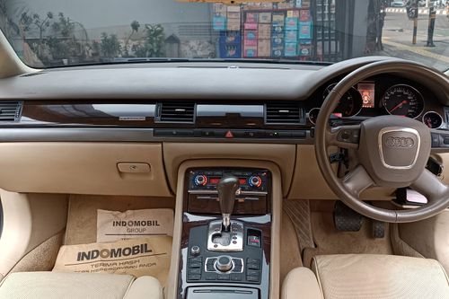 2009 Audi A8 3.0L TFSI Quattro tua