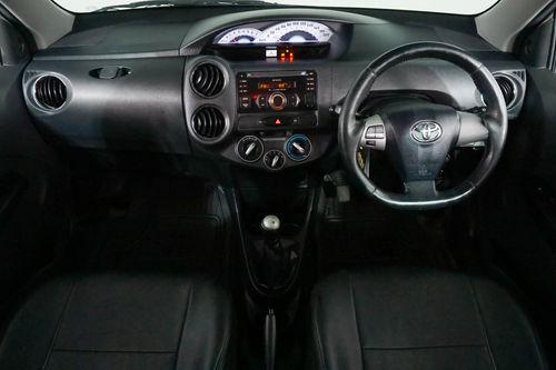2014 Toyota Etios Valco G M/T