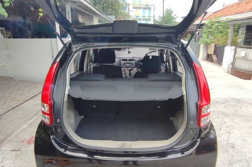 Second hand 2014 Daihatsu Sirion 1.3L M AT 