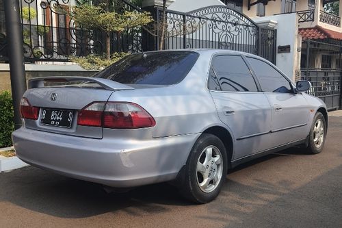 Old 2000 Honda Accord VTI-L 2.3L AT