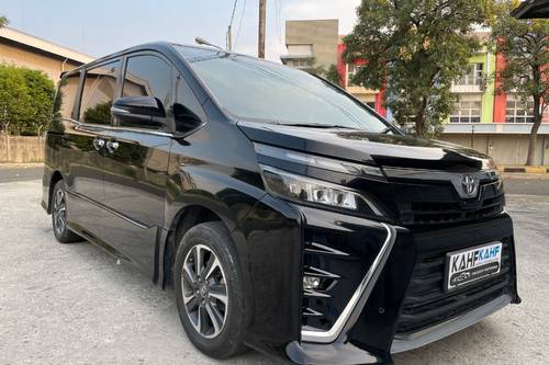 2018 Toyota Voxy 2.0L AT bekas