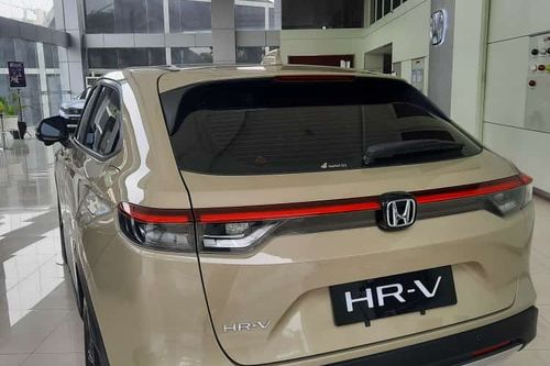 Second hand 2023 Honda HRV 1.5L S CVT 