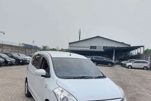 Beli mobil bekas