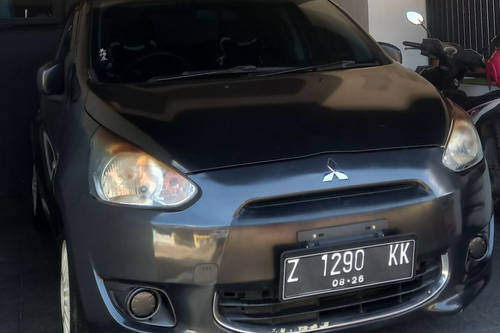 2013 Mitsubishi Mirage GLX bekas