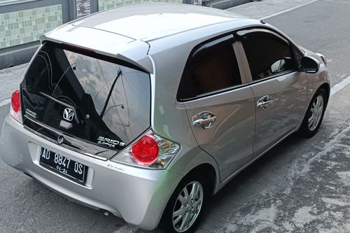 Second hand 2014 Honda Brio 1.2 E MT 