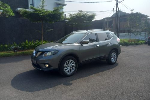 Dijual 2015 Nissan X Trail 2.5L CVT AT bekas