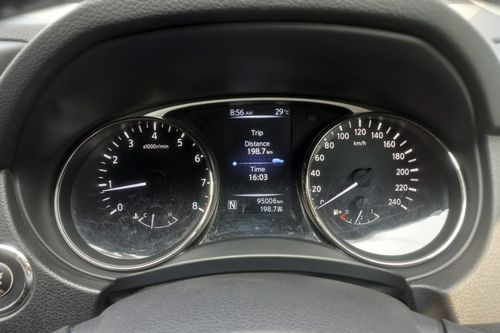 2015 Nissan X Trail 2.5L CVT AT bekas