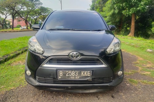 2017 Toyota Sienta 1.5 V CVT FROMAGE TRIM bekas