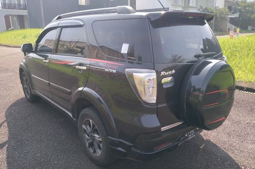 Old 2017 Toyota Rush 1.5 S A/T TRD SPORTIVO ULTIMO DRESS UP