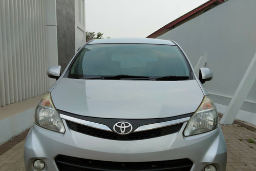 Used 2014 Toyota Veloz VVT-I LUXURY 1.5L AT