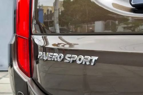 2017 Mitsubishi Pajero Sport  Dakar 4x2 AT