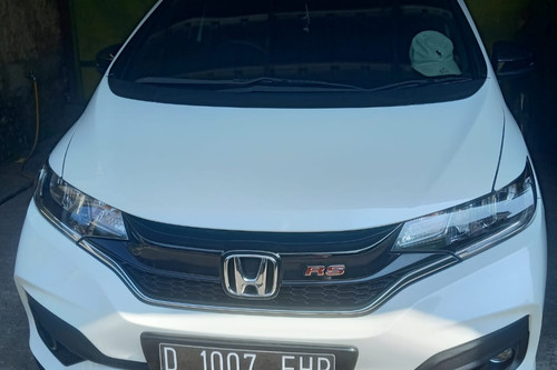 2019 Honda Jazz  1.5 RS AT BLACK TOP LIMITED EDITION bekas