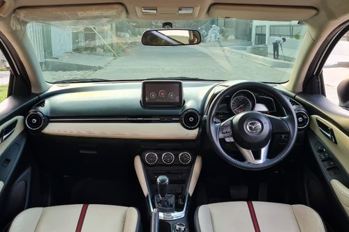 2015 Mazda 2 GT SKYACTIV bekas