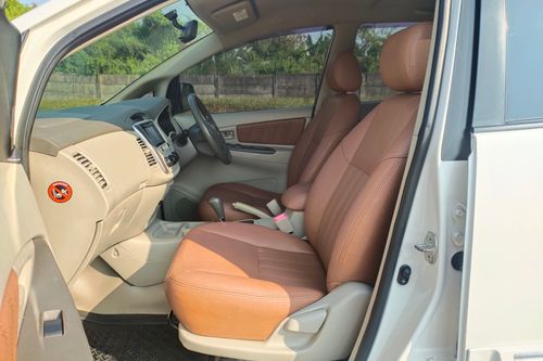 2013 Toyota Innova DIESEL G 2.4 AT bekas